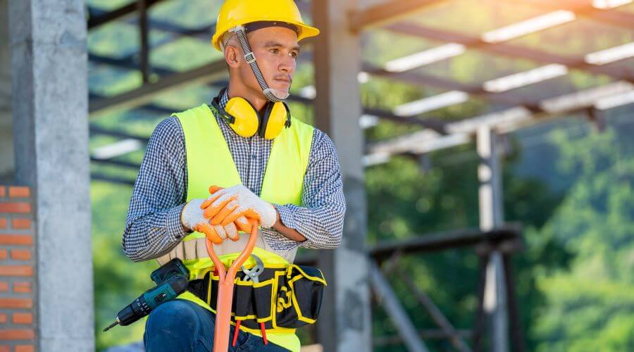 Professional gutter cleaning in Alpena, AR